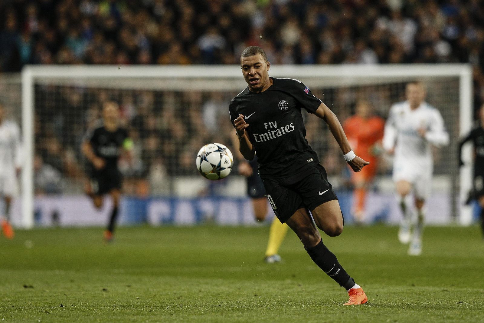 姆希塔良：如果这都是点球，那么禁区内的每一次接触都是点球