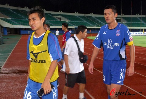 近3场贡献2球2助，米兰租将英超火力全开，买断价2600万引关注（近3战2球2助！米兰租将英超爆发，2600万买断条款引热议）