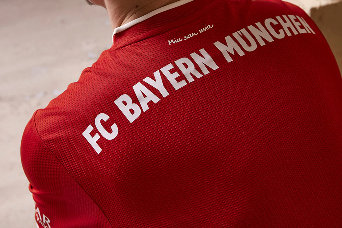 孔蒂：卡拉巴赫是这赛季的欧冠黑马；卢卡库还没做好复出准备