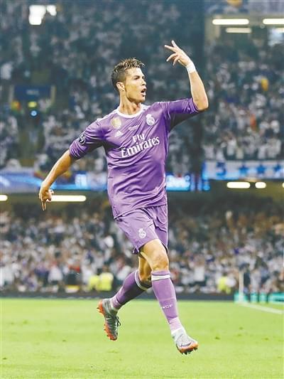 英超半场：哈兰德闪击，赖因德斯建功，曼城2-0西汉姆联（英超半场战报：哈兰德先拔头筹，赖因德斯再下一城，曼城2-0领先西汉姆联）