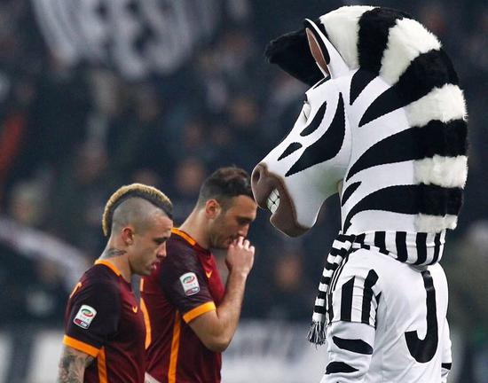 足球报：塞蒂恩下课与更衣室矛盾基本无关，曾最大限度保护球员（足球报：塞蒂恩被解雇与更衣室矛盾无大关联，此前最大程度维护球员）