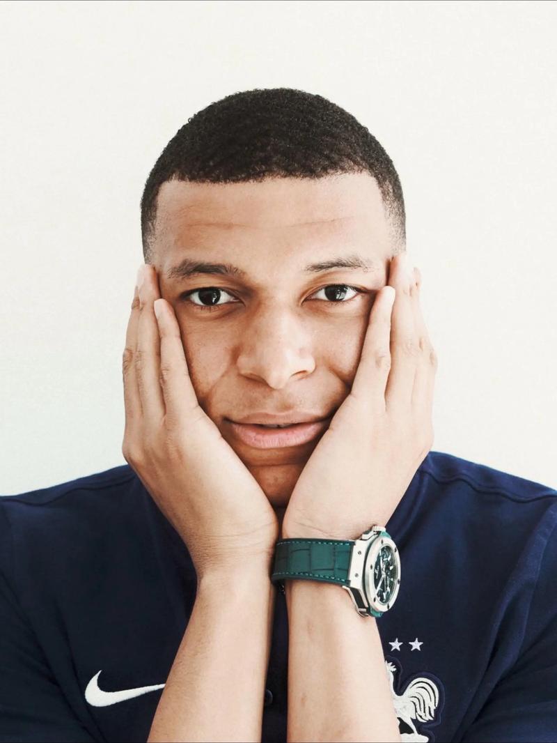 沙特联前瞻：利雅得体育攻强守弱，达曼协作近期状态回升（沙特联赛展望：利雅得体育火力凶猛防线隐忧，达曼协作状态回暖）