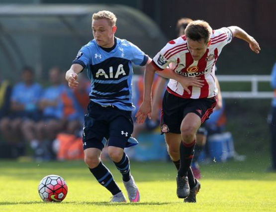 亨利：很多枪手球员都立志拿欧冠；难忘愤怒梅西训练过掉全队（亨利：阿森纳多名球员志在问鼎欧冠；回忆梅西怒火中训练一人过全队）