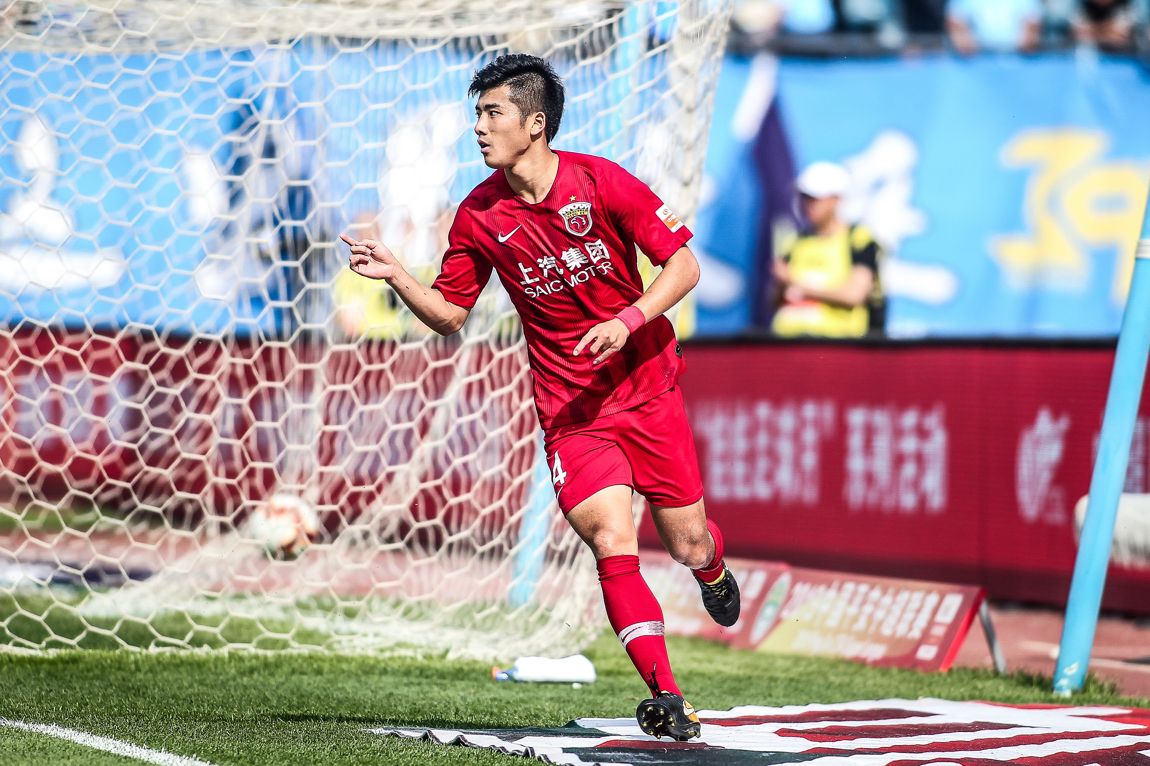 教练当场笑出声