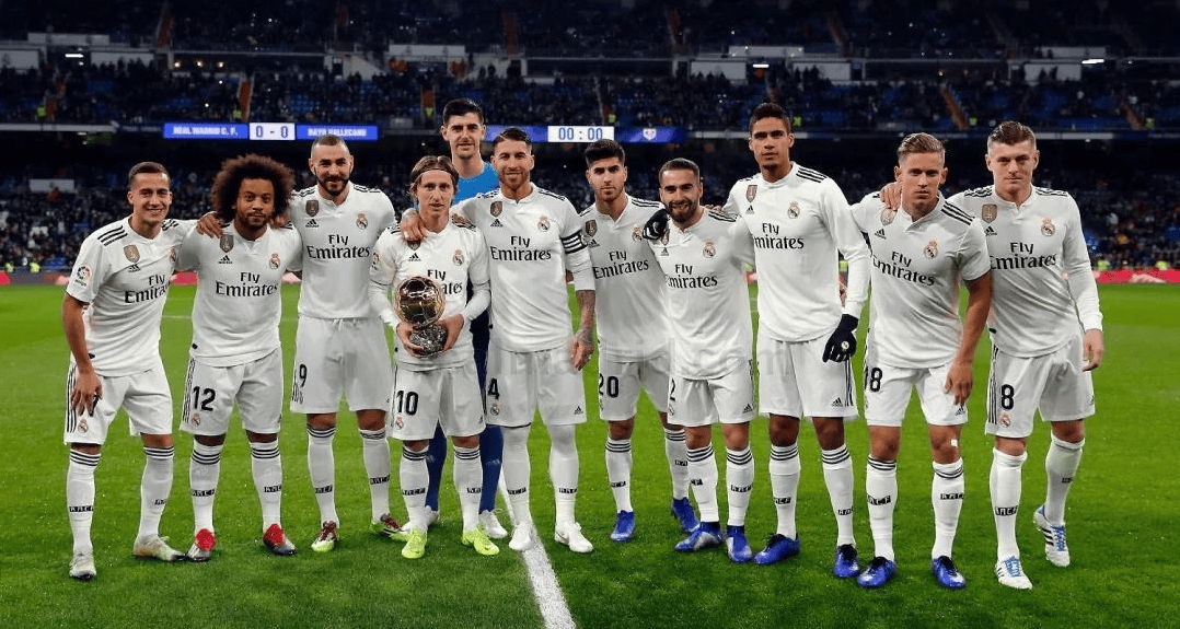 明年海港真不一定拿冠！毕竟连续4年拿第一很少 重要是申花没亚冠