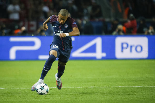 英超-切尔西客场0-0闷平伯恩茅斯，联赛三轮不胜加纳乔中柱（英超：切尔西客场与伯恩茅斯互交白卷，联赛三轮不胜，加纳乔击中门柱）