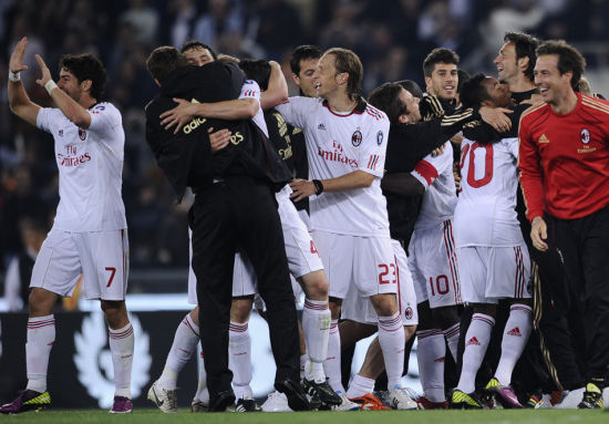 记者：阿隆索昨天没公布名单是在等姆巴佩，强行出战会恶化伤情