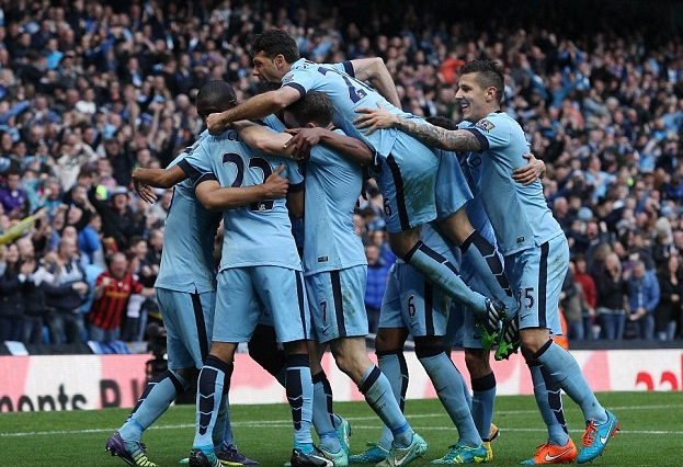 值得敬佩，凯拉特十名球迷远征近5000公里，在丹麦为球队助威